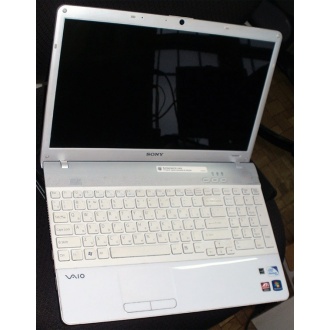 Ноутбук Sony Vaio VPCEB3E1R (Intel Pentium P6100 (2x2.0Ghz) /4096Mb DDR3 /320Gb /Radeon HD5470 /15.5" TFT 1366x768) - Батайск