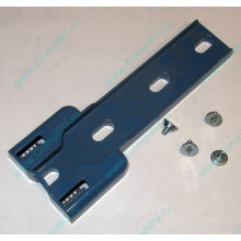 Синий пластмассовый фиксатор-защёлка HP 224981-001 для 5.25" устройств в HP ML370 (Батайск)